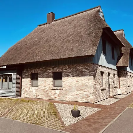 Holiday home Finja In Born
