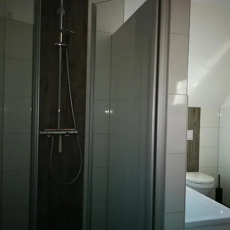 Finja In * ボルン